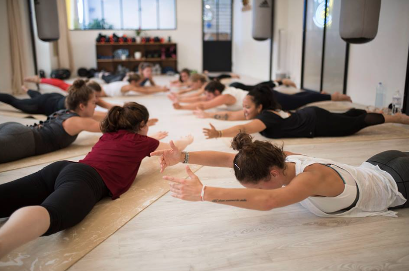 Le yoga, une pratique 100% bien-être qui a la cote dans l'appartement.